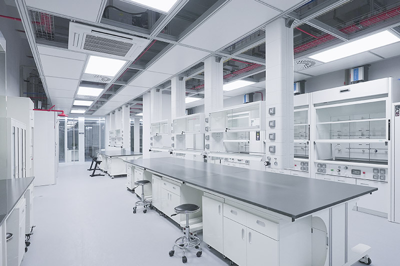 康马实验室革新：安全与科技的现代融合